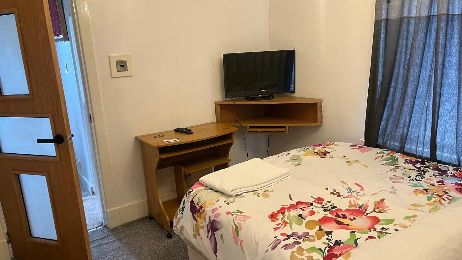 Aichelon Lodge Wakefield Birleşik Krallık